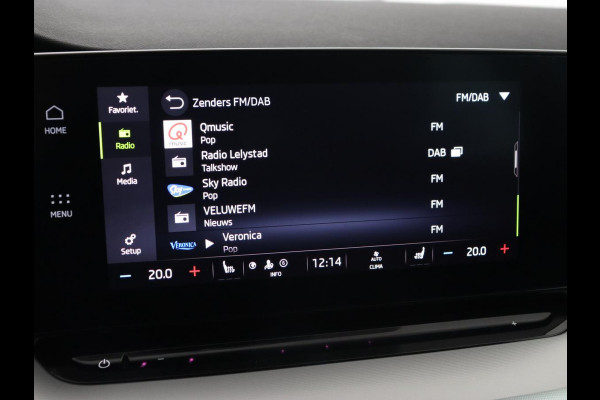 Škoda Octavia 1.0 e-TSI Business Edition Plus | Leder/Alcantara | Achterbankverwarming | Trekhaak | Adaptive cruise | Camera | Sfeerverlichting | Stoelverwarming | Carplay | Park Assist | Memory