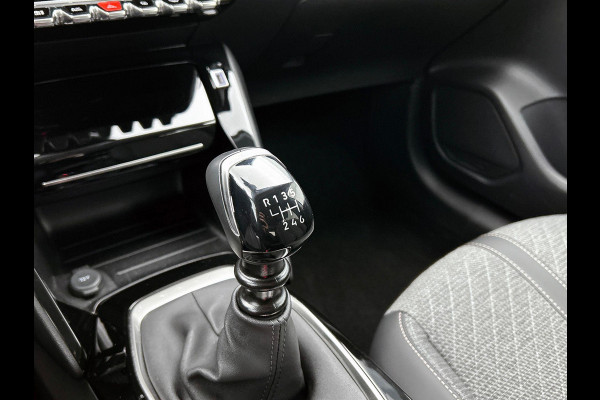 Peugeot 208 1.2 PureTech 100PK Allure AD-CRUISE | NAVI & CARPLAY | PRIVACY-GLASS