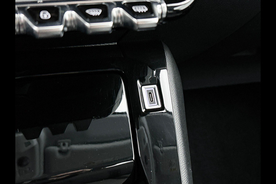 Peugeot 208 1.2 PureTech 100PK Allure AD-CRUISE | NAVI & CARPLAY | PRIVACY-GLASS