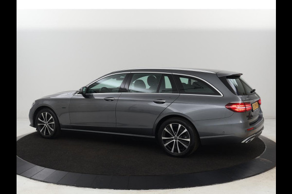 Mercedes-Benz E-Klasse 300e Avantgarde | Leder | Stoelverwarming | 360 Camera | Keyless | Carplay | Sfeerverlichting | Widescreen | Navigatie | Park Asisst | PHEV | Plug In