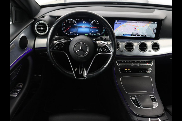Mercedes-Benz E-Klasse 300e Avantgarde | Leder | Stoelverwarming | 360 Camera | Keyless | Carplay | Sfeerverlichting | Widescreen | Navigatie | Park Asisst | PHEV | Plug In