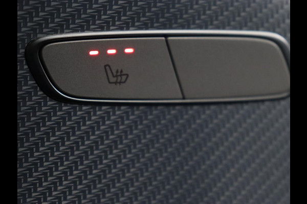 Mercedes-Benz E-Klasse 300e Avantgarde | Leder | Stoelverwarming | 360 Camera | Keyless | Carplay | Sfeerverlichting | Widescreen | Navigatie | Park Asisst | PHEV | Plug In