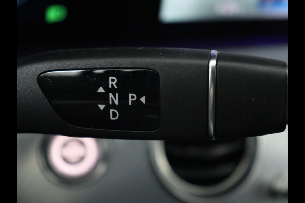 Mercedes-Benz E-Klasse 300e Avantgarde | Leder | Stoelverwarming | 360 Camera | Keyless | Carplay | Sfeerverlichting | Widescreen | Navigatie | Park Asisst | PHEV | Plug In