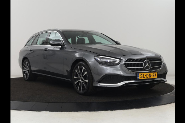 Mercedes-Benz E-Klasse 300e Avantgarde | Leder | Stoelverwarming | 360 Camera | Keyless | Carplay | Sfeerverlichting | Widescreen | Navigatie | Park Asisst | PHEV | Plug In
