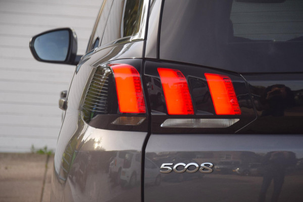 Peugeot 5008 1.5 BlueHDI Blue Lease GT-Line FULL OPTIONS!!