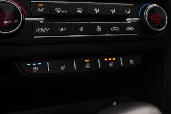 Kia Ceed Sportswagon 1.6 GDI PHEV ExecutiveLine 140 PK, Panoramadak, Leder, Stoelkoeling & Verwarming, Camera