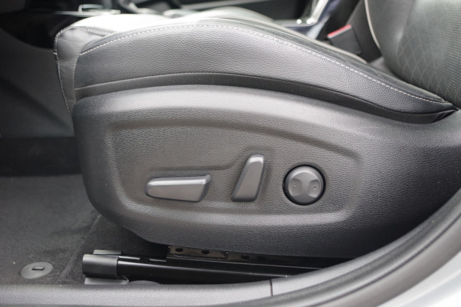 Kia Ceed Sportswagon 1.6 GDI PHEV ExecutiveLine 140 PK, Panoramadak, Leder, Stoelkoeling & Verwarming, Camera