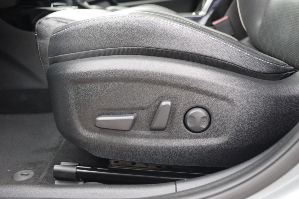 Kia Ceed Sportswagon 1.6 GDI PHEV ExecutiveLine 140 PK, Panoramadak, Leder, Stoelkoeling & Verwarming, Camera