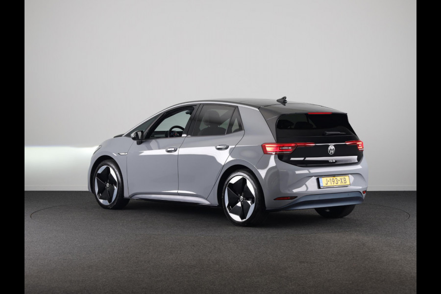 Volkswagen ID.3 First Max 58 kWh 204 PK | Navigatie | Camera | Parkeersensoren | Panoramisch dak | Bestuurderstoel met geheugen |