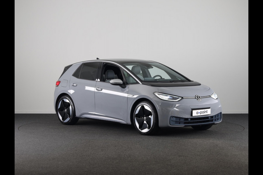 Volkswagen ID.3 First Max 58 kWh 204 PK | Navigatie | Camera | Parkeersensoren | Panoramisch dak | Bestuurderstoel met geheugen |