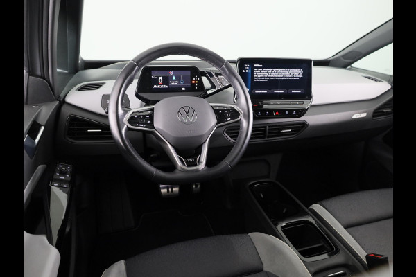 Volkswagen ID.3 First Max 58 kWh 204 PK | Navigatie | Camera | Parkeersensoren | Panoramisch dak | Bestuurderstoel met geheugen |