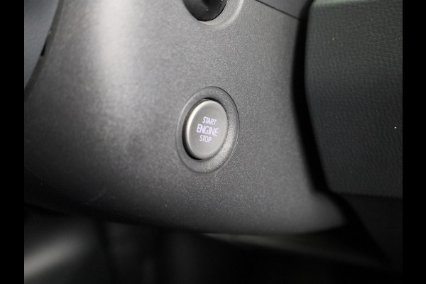 Volkswagen ID.3 First Max 58 kWh 204 PK | Navigatie | Camera | Parkeersensoren | Panoramisch dak | Bestuurderstoel met geheugen |