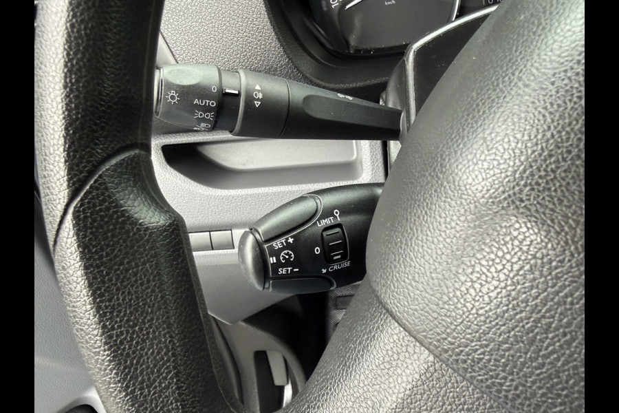 Peugeot Expert 1.5 BlueHDI 102 PK / L2H1 / TREKHAAK / AIRCO / CRUISE / 48.216 KM!! / PDC