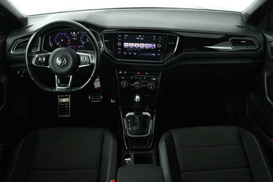 Volkswagen T-Roc 1.5 TSI Sport Business R (PANORAMADAK, DIGITALE COCKPIT, CARPLAY, PDC, GOED ONDERHOUDEN)