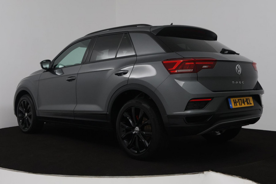Volkswagen T-Roc 1.5 TSI Sport Business R (PANORAMADAK, DIGITALE COCKPIT, CARPLAY, PDC, GOED ONDERHOUDEN)
