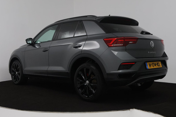 Volkswagen T-Roc 1.5 TSI Sport Business R (PANORAMADAK, DIGITALE COCKPIT, CARPLAY, PDC, GOED ONDERHOUDEN)
