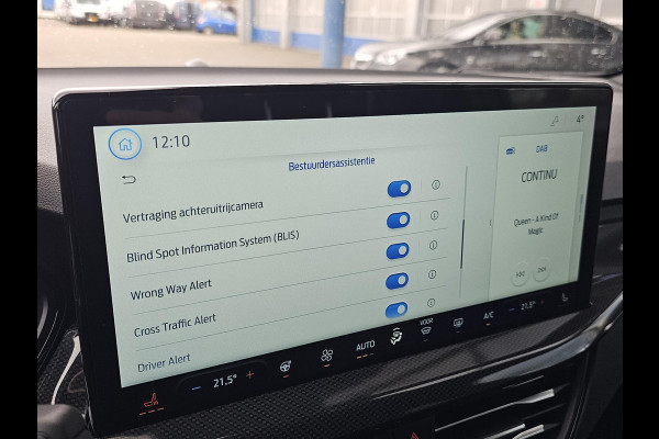 Ford Focus 1.0 EcoBoost Hybrid ST Line Automaat | Adaptive cruise control | Winter Pack | Achteruitrijcamera Ford Focus 1.0 EcoBoost Hybrid ST Line Automaat | Adaptive cruise control | Winter Pack | Achteruitrijcamera