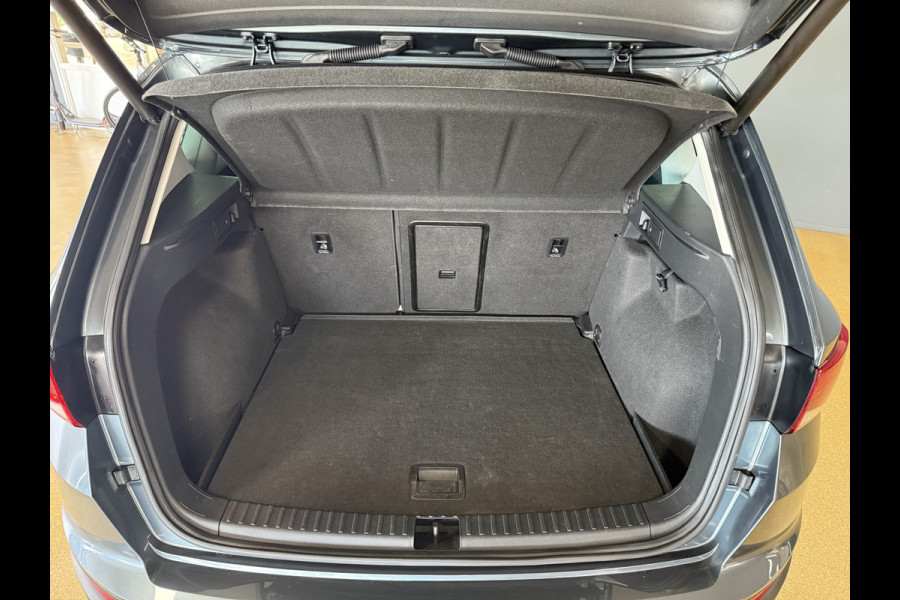 Seat Ateca 1.0 EcoTSI Style Business Intense | Navi | Cruise Seat Ateca 1.0 EcoTSI Style Business Intense | Navi | Cruise