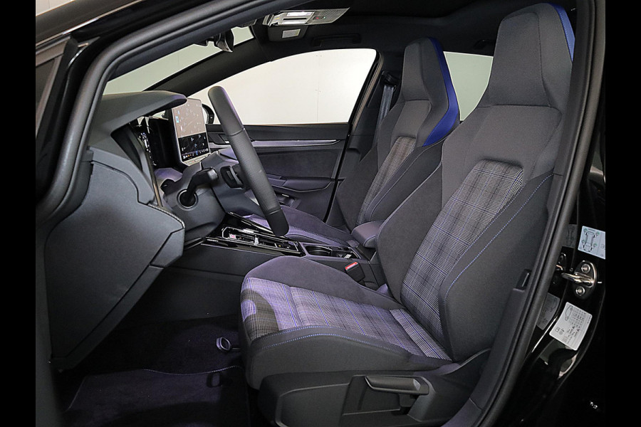 Volkswagen Golf 1.5 eHybrid GTE 272PK PHEV | Verlengde garantie  | Navigatie | Panorama dak | Black Style | 18" Lm velgen | Multimedia pakket plus | Volkswagen Golf 1.5 eHybrid GTE 272PK PHEV | Verlengde garantie  | Navigatie | Panorama dak | Black Style | 18" Lm velgen | Multimedia pakket plus |