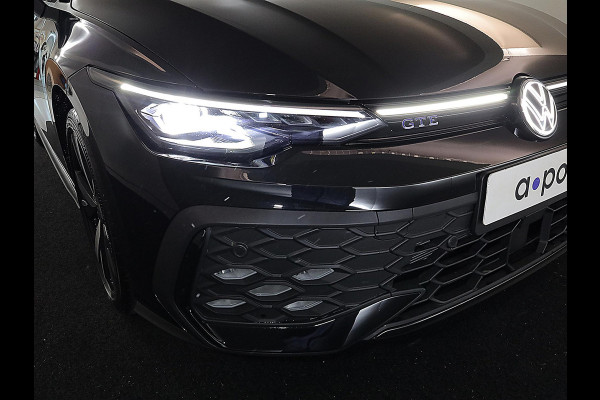 Volkswagen Golf 1.5 eHybrid GTE 272PK PHEV | Verlengde garantie  | Navigatie | Panorama dak | Black Style | 18" Lm velgen | Multimedia pakket plus | Volkswagen Golf 1.5 eHybrid GTE 272PK PHEV | Verlengde garantie  | Navigatie | Panorama dak | Black Style | 18" Lm velgen | Multimedia pakket plus |