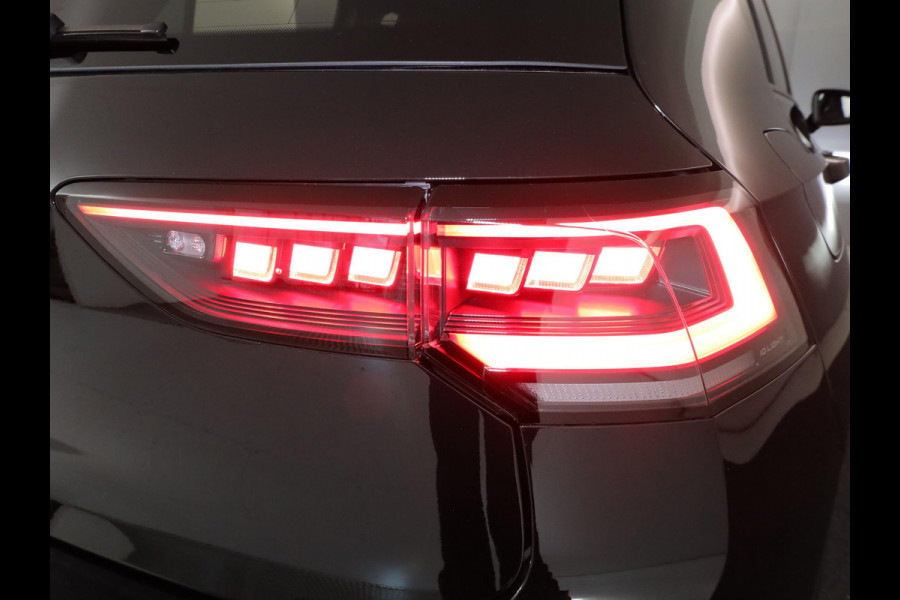 Volkswagen Golf 1.5 eHybrid GTE 272PK PHEV | Verlengde garantie  | Navigatie | Panorama dak | Black Style | 18" Lm velgen | Multimedia pakket plus | Volkswagen Golf 1.5 eHybrid GTE 272PK PHEV | Verlengde garantie  | Navigatie | Panorama dak | Black Style | 18" Lm velgen | Multimedia pakket plus |