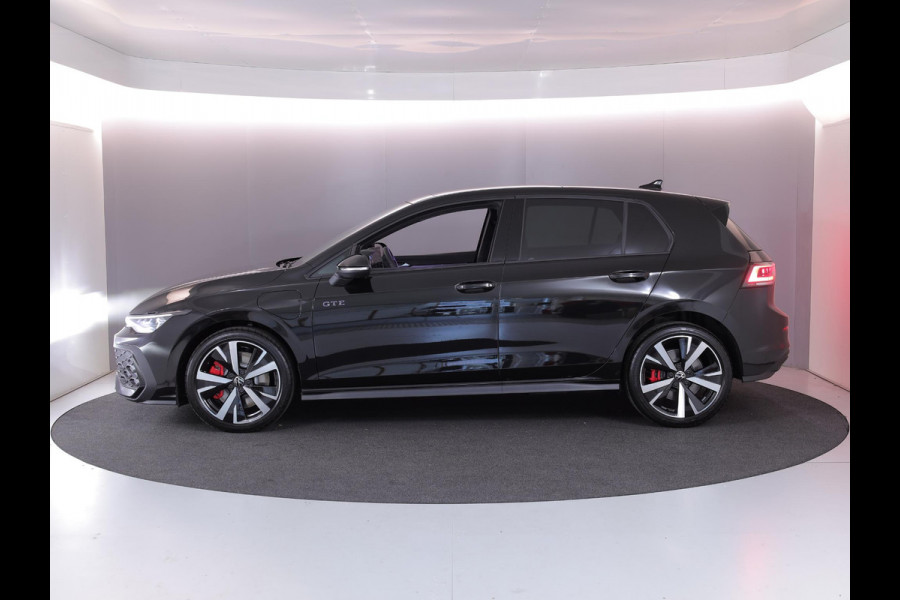 Volkswagen Golf 1.5 eHybrid GTE 272PK PHEV | Verlengde garantie  | Navigatie | Panorama dak | Black Style | 18" Lm velgen | Multimedia pakket plus | Volkswagen Golf 1.5 eHybrid GTE 272PK PHEV | Verlengde garantie  | Navigatie | Panorama dak | Black Style | 18" Lm velgen | Multimedia pakket plus |