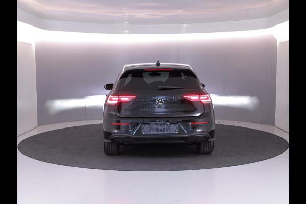 Volkswagen Golf 1.5 eHybrid GTE 272PK PHEV | Verlengde garantie  | Navigatie | Panorama dak | Black Style | 18" Lm velgen | Multimedia pakket plus | Volkswagen Golf 1.5 eHybrid GTE 272PK PHEV | Verlengde garantie  | Navigatie | Panorama dak | Black Style | 18" Lm velgen | Multimedia pakket plus |