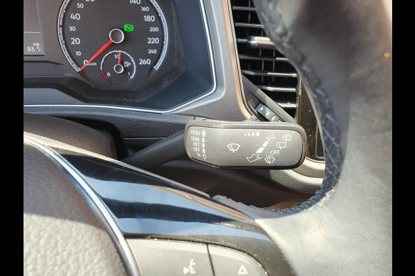 Volkswagen T-Roc 1.5 TSI 150pk DSG Style Team Navigatie Apple Carplay/Android Auto Camera Adaptive Cruise Control Elektrische achterklep Stoel-en stuurverwarming Climate Control