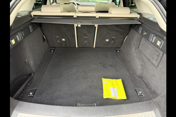 Land Rover Range Rover Velar 2.0 P300 Turbo AWD R-Dynamic HSE ** Panodak ** KAHN velgen Land Rover Range Rover Velar 2.0 P300 Turbo AWD R-Dynamic HSE ** Panodak ** KAHN velgen