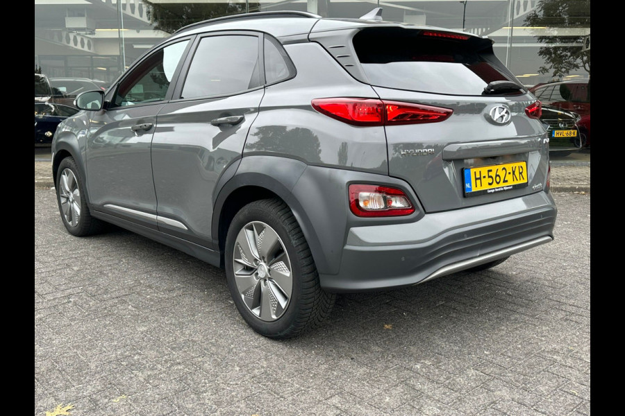 Hyundai Kona EV Fashion 64 kWh | 3e Fase | SOH 98% | Warmte pomp | Climate Control | Navi || occasion