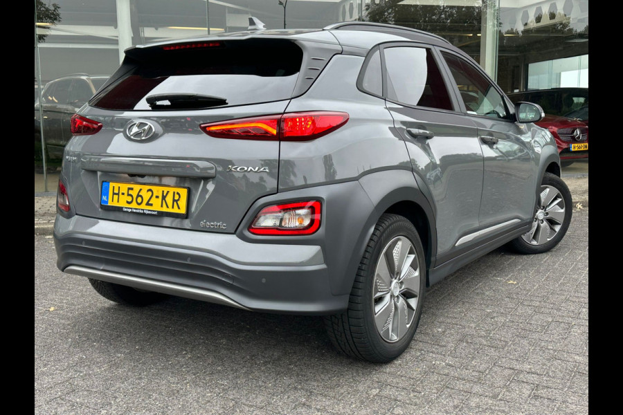 Hyundai Kona EV Fashion 64 kWh | 3e Fase | SOH 98% | Warmte pomp | Climate Control | Navi || occasion