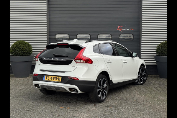 Volvo V40 Cross Country 1.5 T3 Polar+ Luxury | Camera | DAB | Navigatie | Stoelverwarming | Lichtmetalen Velgen |