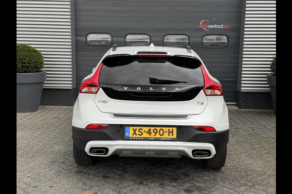 Volvo V40 Cross Country 1.5 T3 Polar+ Luxury | Camera | DAB | Navigatie | Stoelverwarming | Lichtmetalen Velgen |