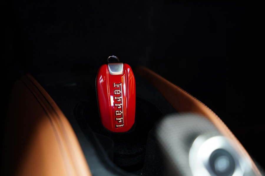 Ferrari F8 Tributo 3.9 V8 HELE VERKOCHT Ferrari F8 Tributo 3.9 V8 HELE VERKOCHT