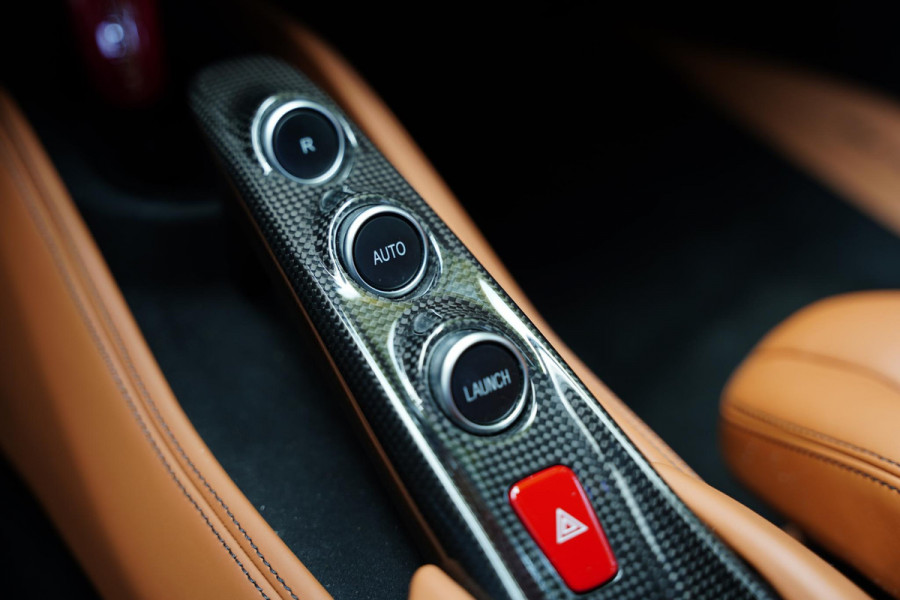 Ferrari F8 Tributo 3.9 V8 HELE VERKOCHT Ferrari F8 Tributo 3.9 V8 HELE VERKOCHT