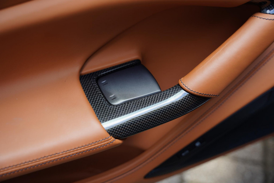 Ferrari F8 Tributo 3.9 V8 HELE VERKOCHT Ferrari F8 Tributo 3.9 V8 HELE VERKOCHT