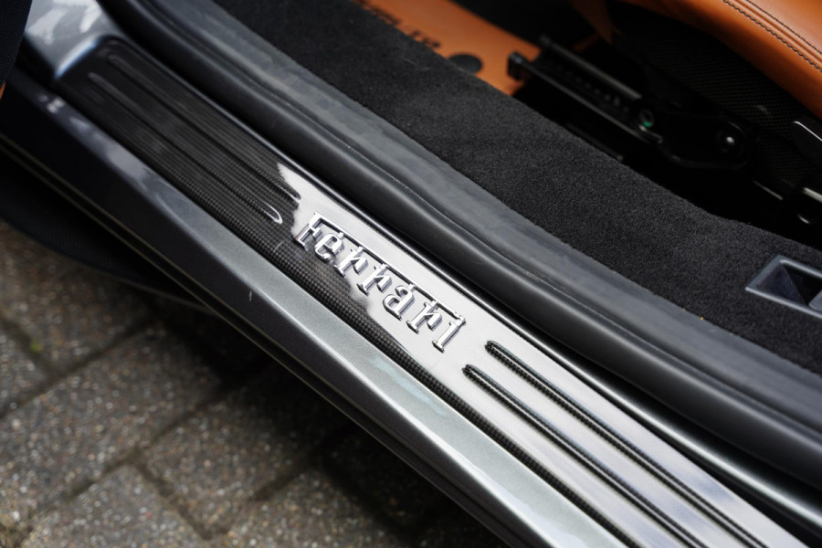 Ferrari F8 Tributo 3.9 V8 HELE VERKOCHT Ferrari F8 Tributo 3.9 V8 HELE VERKOCHT