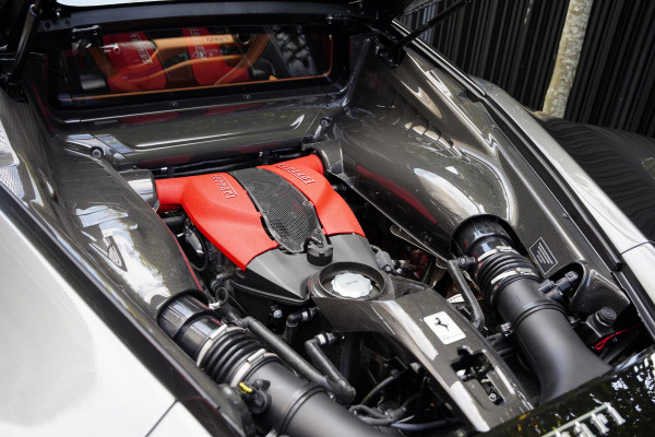 Ferrari F8 Tributo 3.9 V8 HELE VERKOCHT Ferrari F8 Tributo 3.9 V8 HELE VERKOCHT