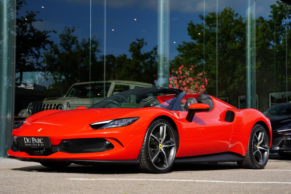 Ferrari 296 GTS 3.0 V6 F 1 Atelier Car Lifting Ferrari 296 GTS 3.0 V6 F 1 Atelier Car Lifting