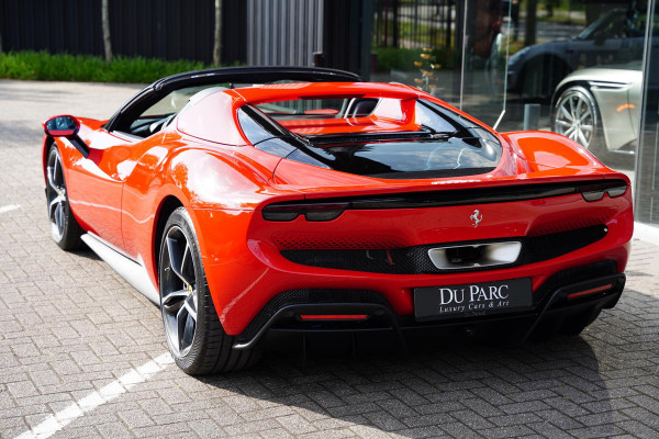 Ferrari 296 GTS 3.0 V6 F 1 Atelier Car Lifting Ferrari 296 GTS 3.0 V6 F 1 Atelier Car Lifting