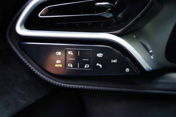 Ferrari 296 GTS 3.0 V6 F 1 Atelier Car Lifting Ferrari 296 GTS 3.0 V6 F 1 Atelier Car Lifting