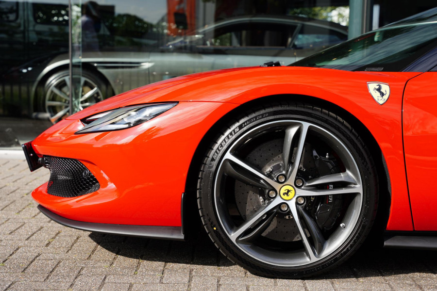 Ferrari 296 GTS 3.0 V6 F 1 Atelier Car Lifting Ferrari 296 GTS 3.0 V6 F 1 Atelier Car Lifting