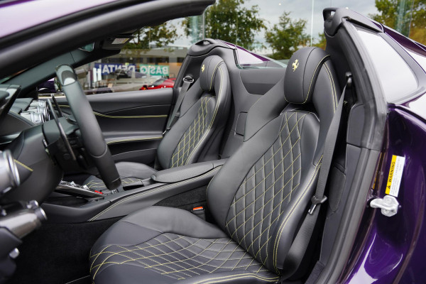 Ferrari 812 GTS 6.5 V12 HELE Viola Hong Kong Carbon Lifting