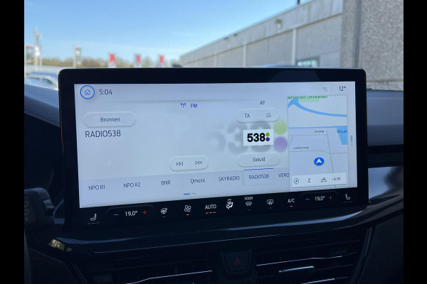 Ford FOCUS Wagon 1.0 EcoBoost Hybrid ST Line X 155pk |  ZUID | Winterpakket | Panorama dak | Adaptieve cruise