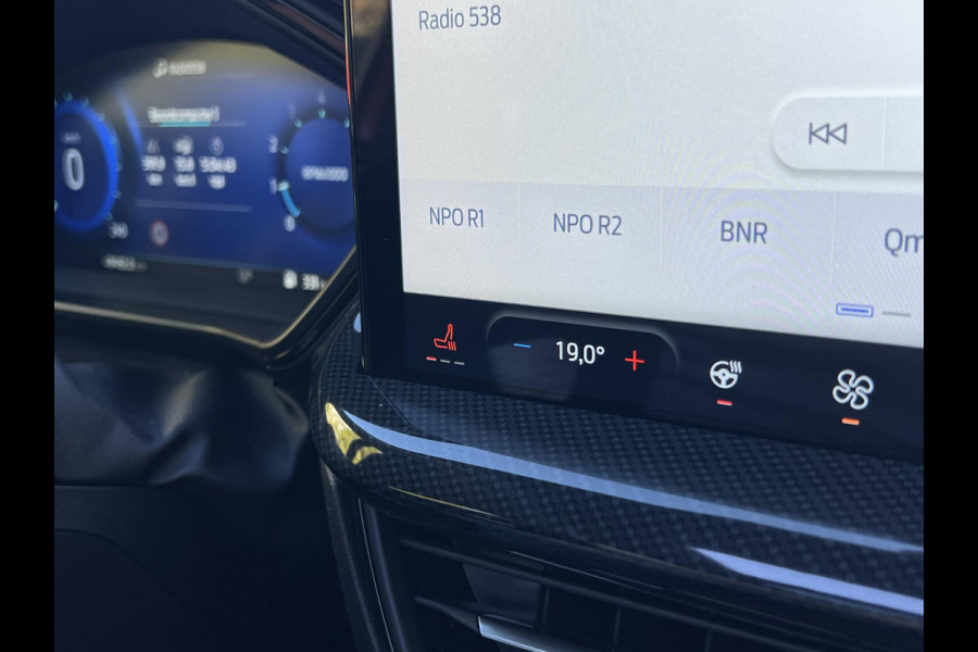 Ford FOCUS Wagon 1.0 EcoBoost Hybrid ST Line X 155pk |  ZUID | Winterpakket | Panorama dak | Adaptieve cruise