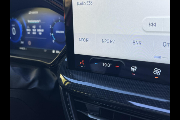 Ford FOCUS Wagon 1.0 EcoBoost Hybrid ST Line X 155pk |  ZUID | Winterpakket | Panorama dak | Adaptieve cruise