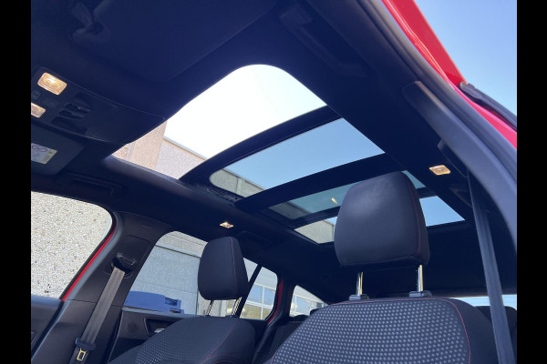 Ford FOCUS Wagon 1.0 EcoBoost Hybrid ST Line X 155pk |  ZUID | Winterpakket | Panorama dak | Adaptieve cruise