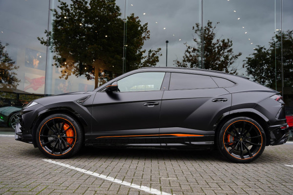Lamborghini Urus 4.0 V8 Graphite Capsule NL-Auto Stealth X-PEL Lamborghini Urus 4.0 V8 Graphite Capsule NL-Auto Stealth X-PEL