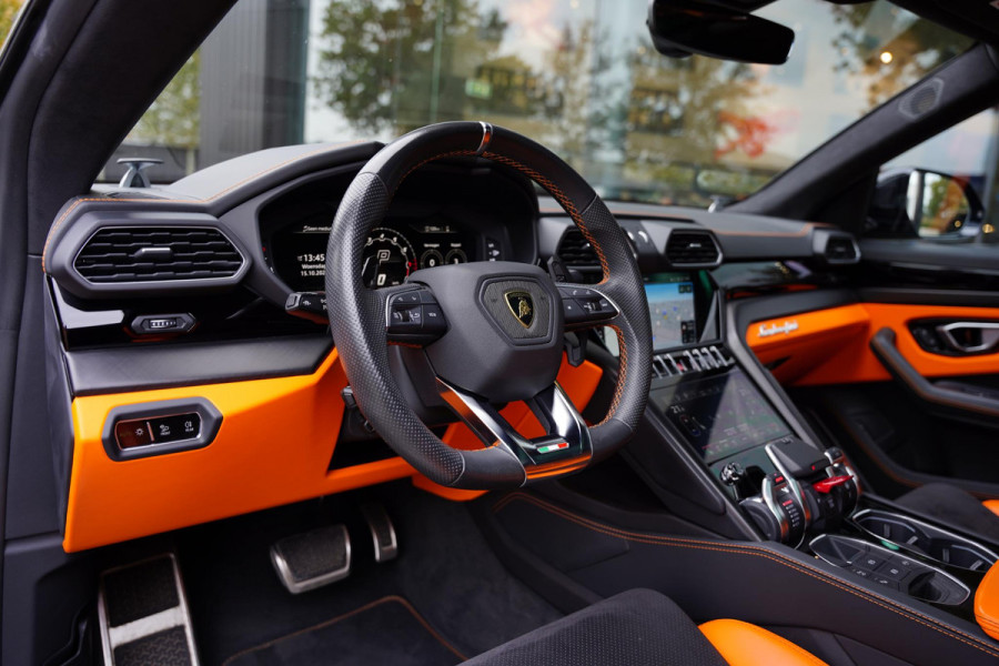 Lamborghini Urus 4.0 V8 Graphite Capsule NL-Auto Stealth X-PEL Lamborghini Urus 4.0 V8 Graphite Capsule NL-Auto Stealth X-PEL