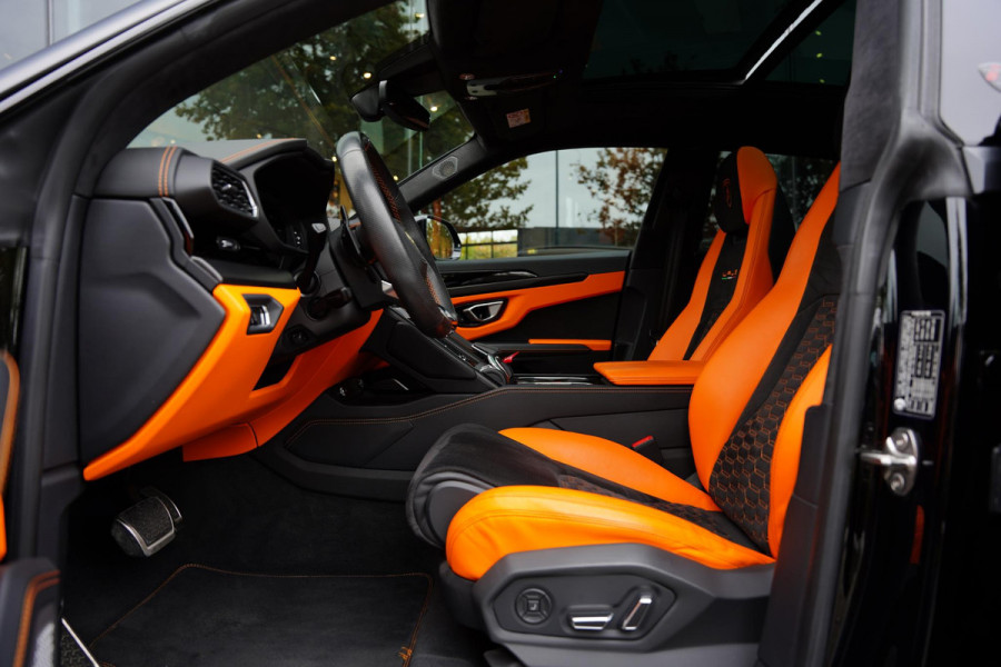 Lamborghini Urus 4.0 V8 Graphite Capsule NL-Auto Stealth X-PEL Lamborghini Urus 4.0 V8 Graphite Capsule NL-Auto Stealth X-PEL